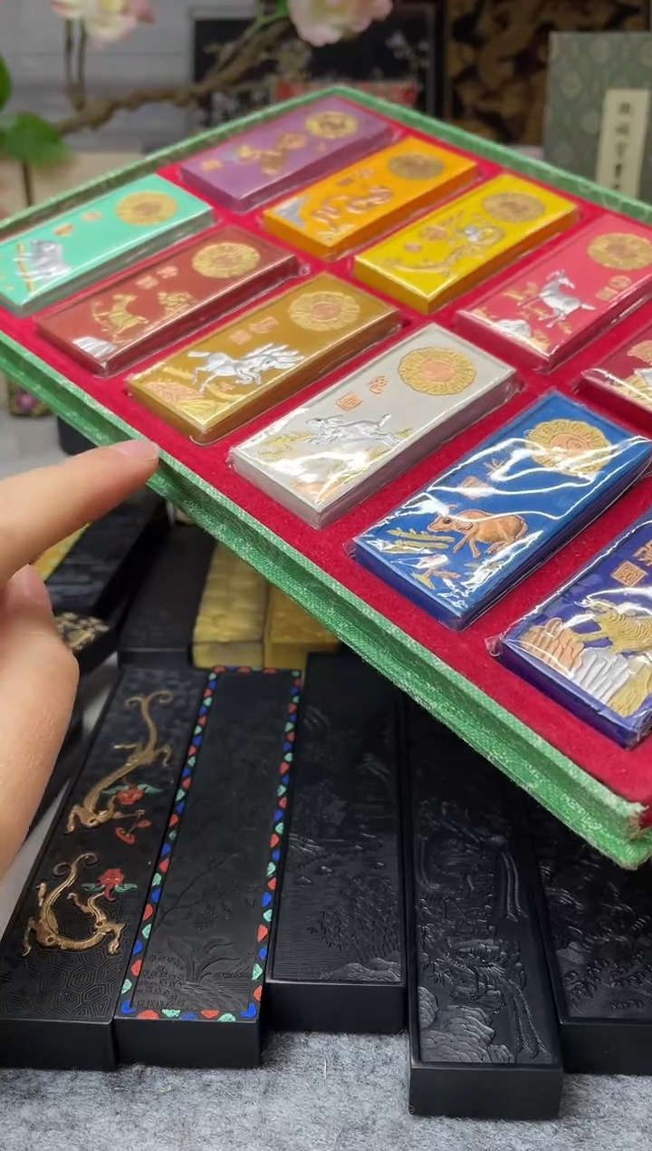 上庄 十二生肖彩墨 一套 微瑕