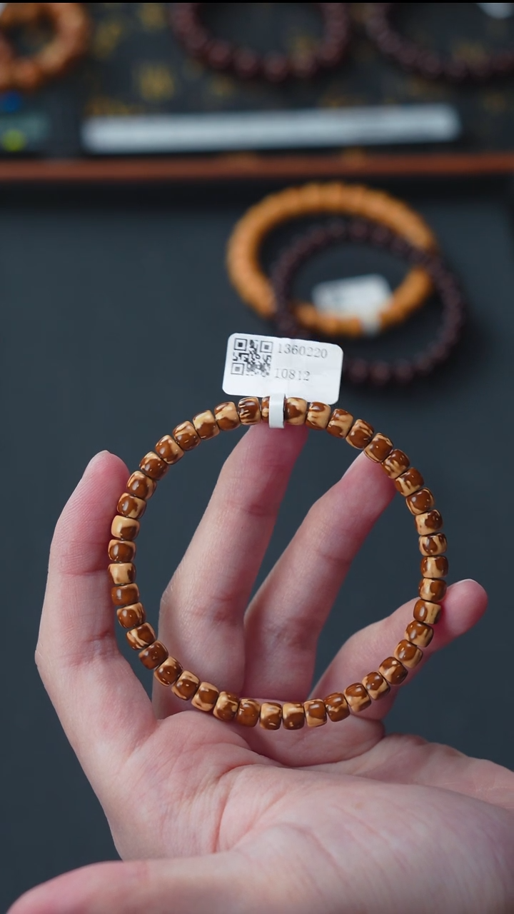 手串紫金鼠实心直切6     10812