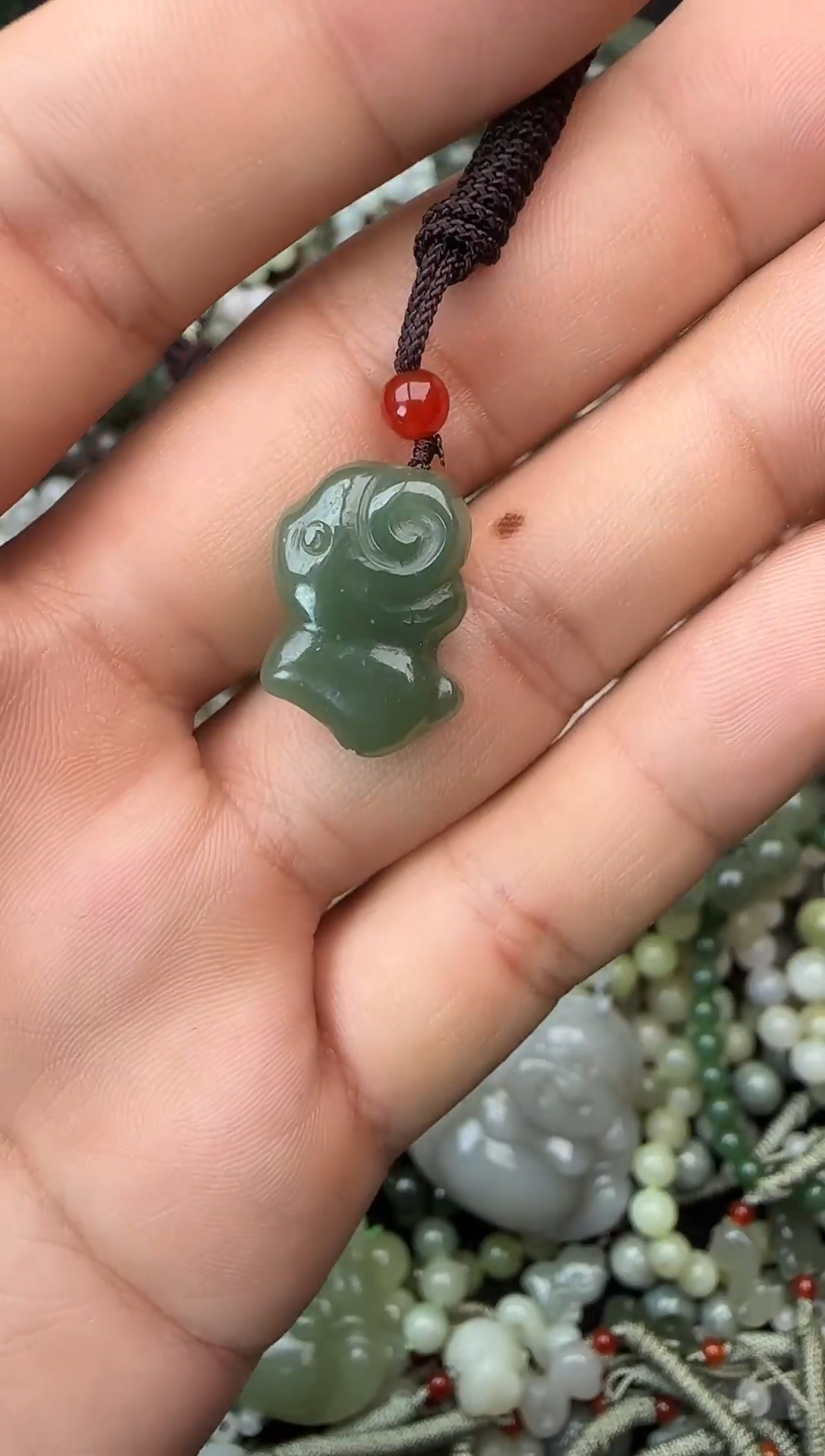 颈饰未镶嵌和田玉拍一发一