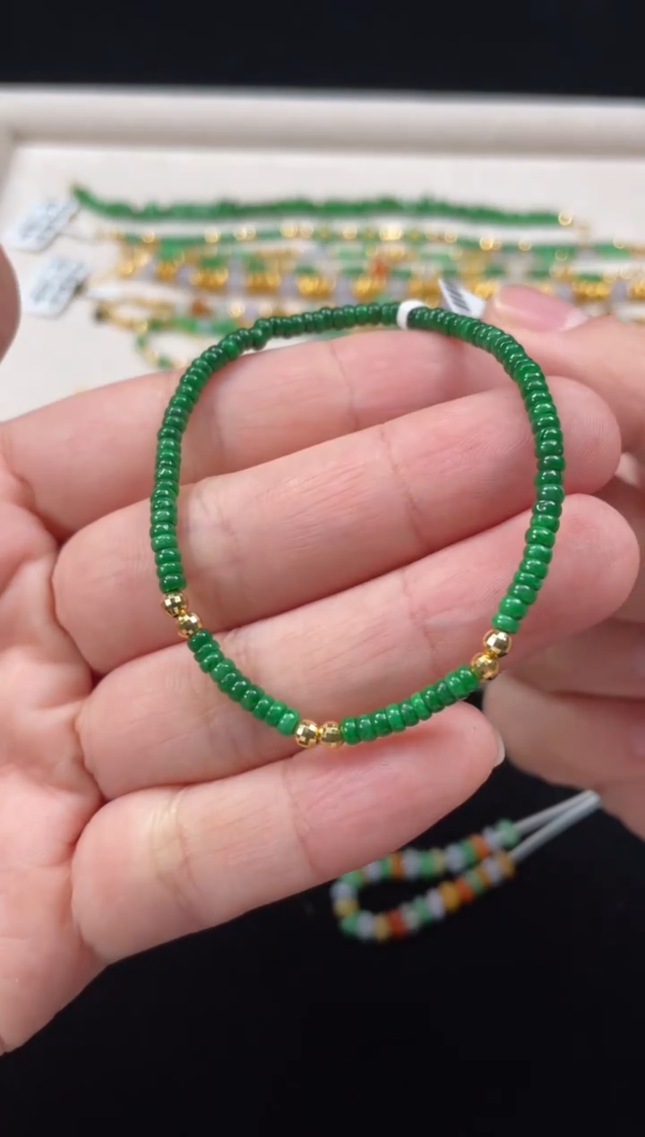 足金镶嵌手串翡翠一条  P289