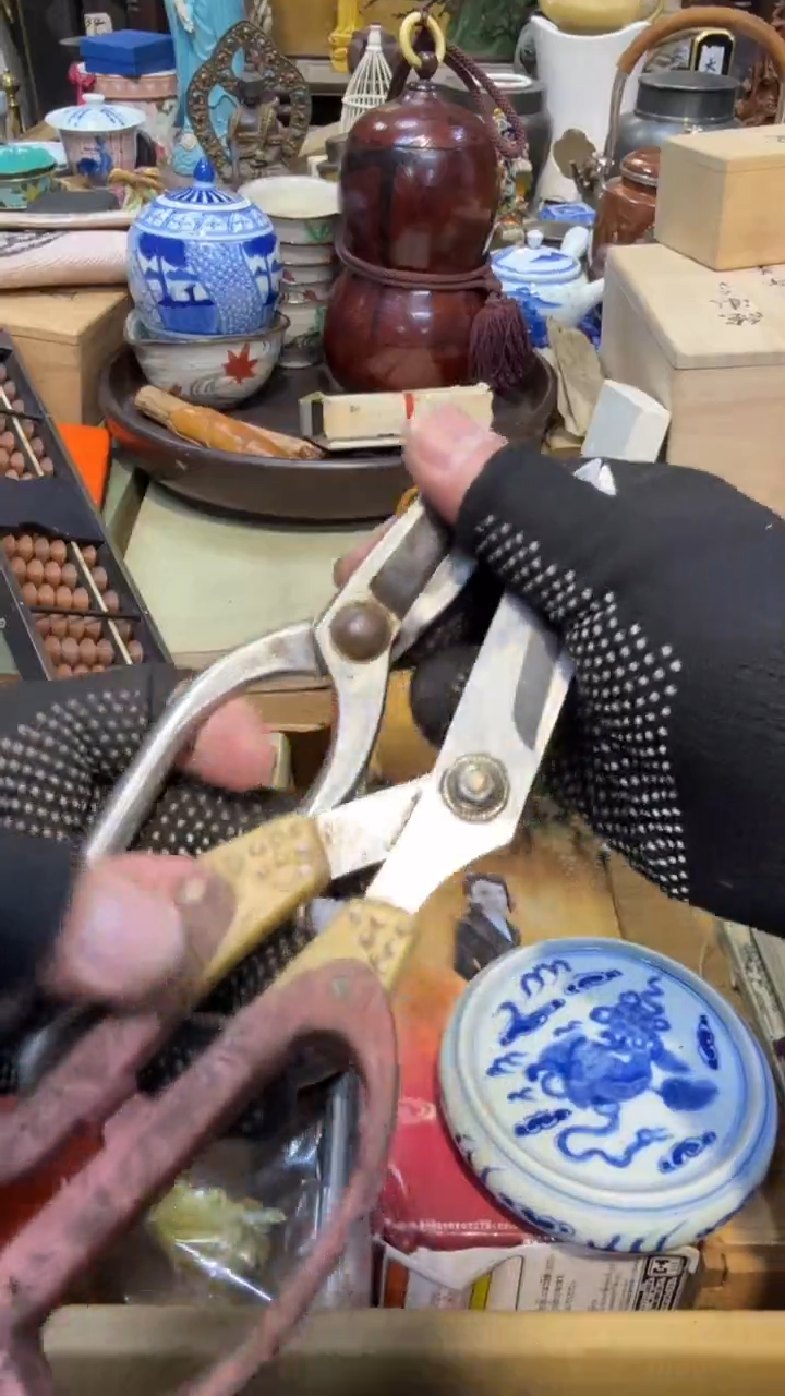 金属中古艺术工艺美术品