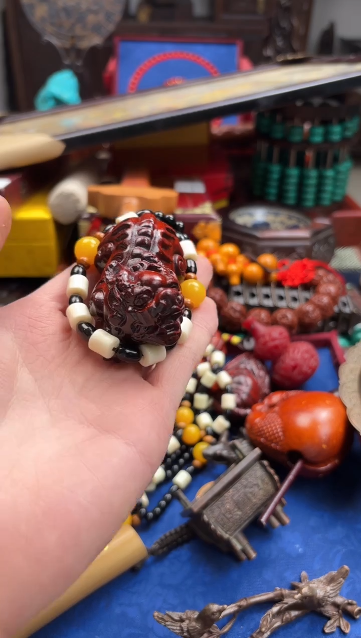 檀香紫檀（小叶紫檀）——————瓷———————