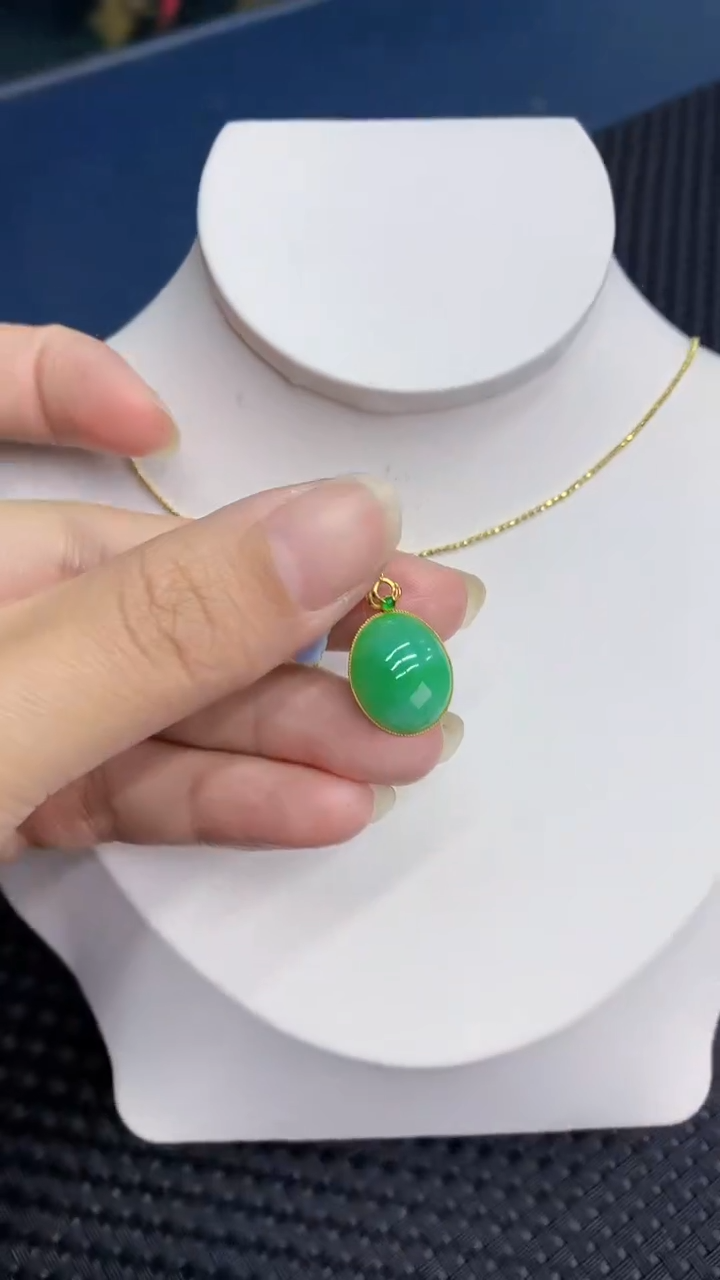 【闪购商品】翡翠颈饰18K金镶嵌            8