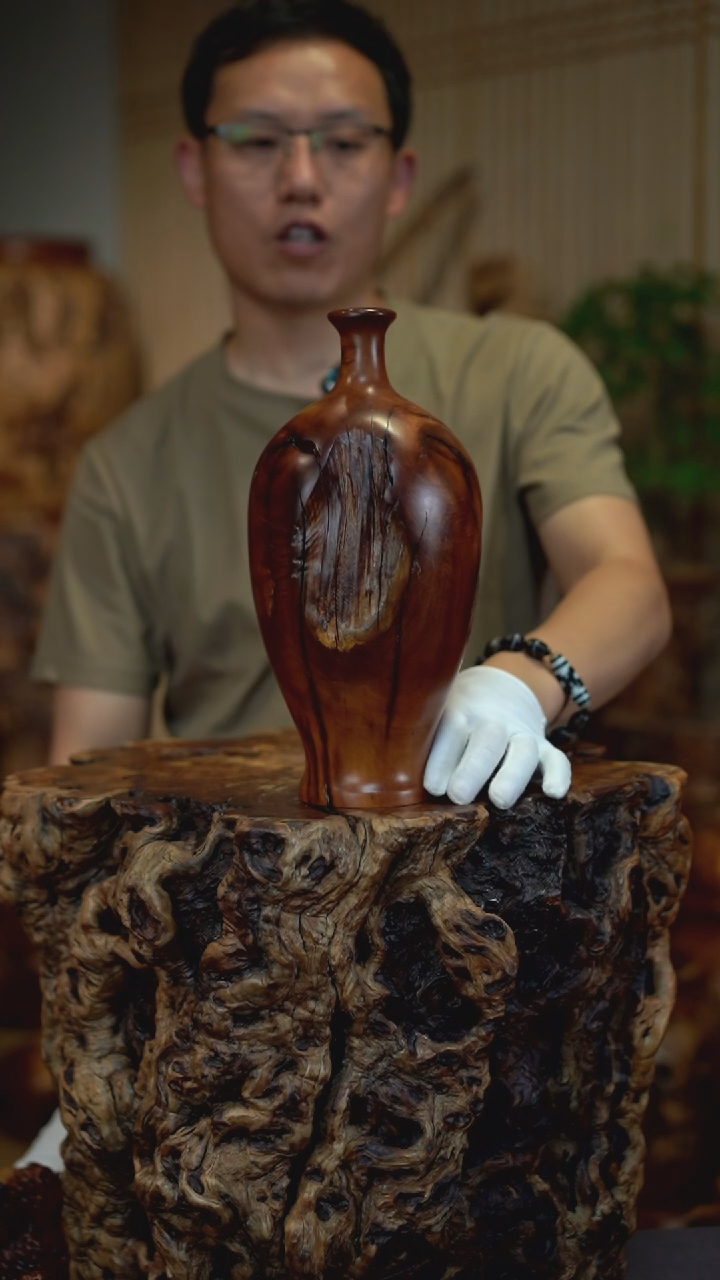 枣木雷击枣木梅瓶
