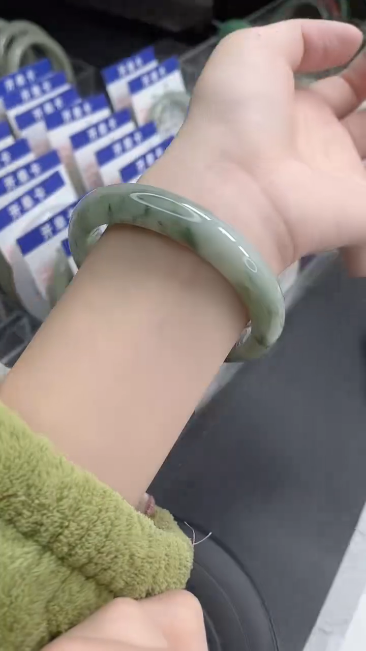 未镶嵌手镯石英质玉113-59/60