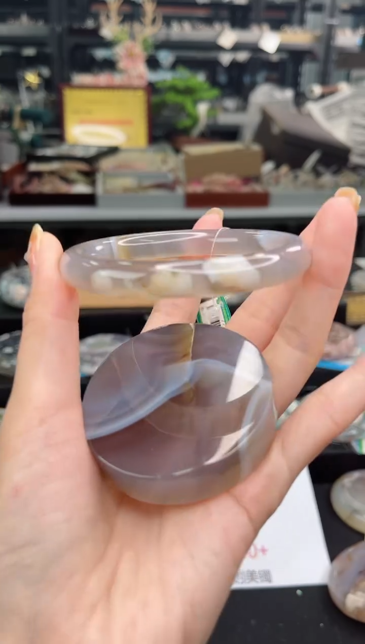 【闪购商品】石英质玉手镯未镶嵌58圈口（赠品镯心）3931227