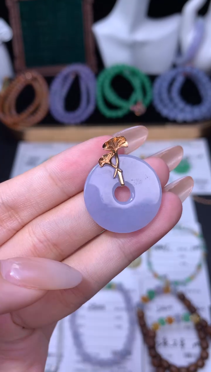 颈饰18K金镶嵌翡翠48小时鉴赏期 退货不扣服务费