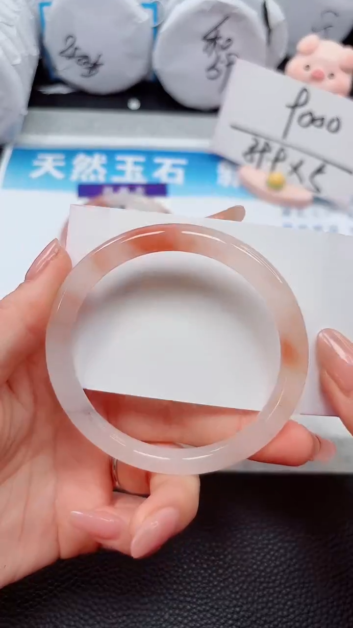 【闪购商品】石英质玉手镯未镶嵌110