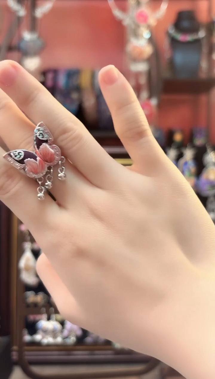 织绣云织谣民族风精美饰品  105