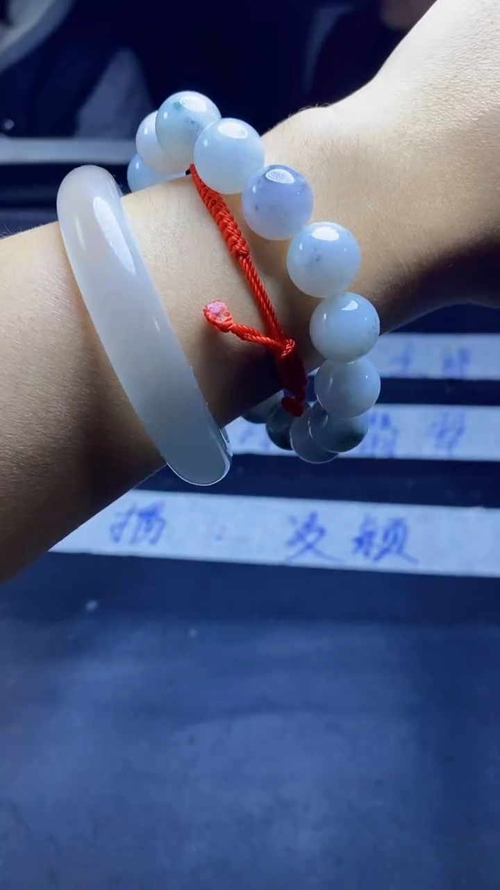 【闪购商品】定制翡翠未镶嵌珠串  