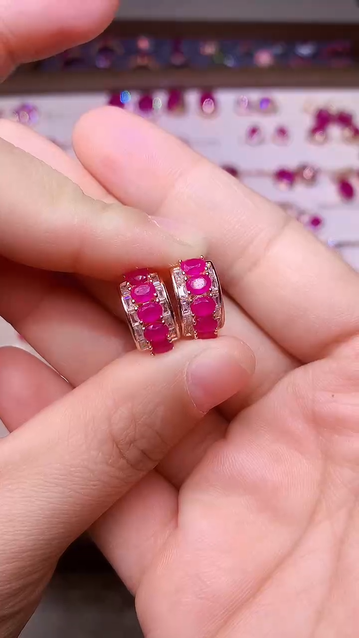 【闪购商品】红宝石耳饰银S925镶嵌000