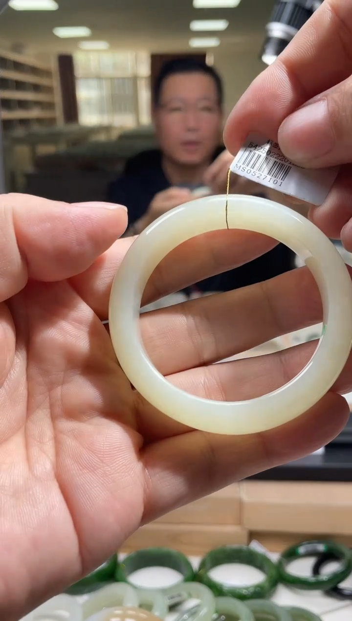 未镶嵌手镯和田玉53圈口 7101