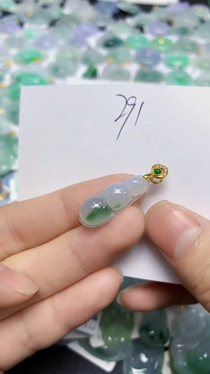 颈饰未镶嵌翡翠天然缅甸翡翠A货翡翠百元以上9元证书费自理