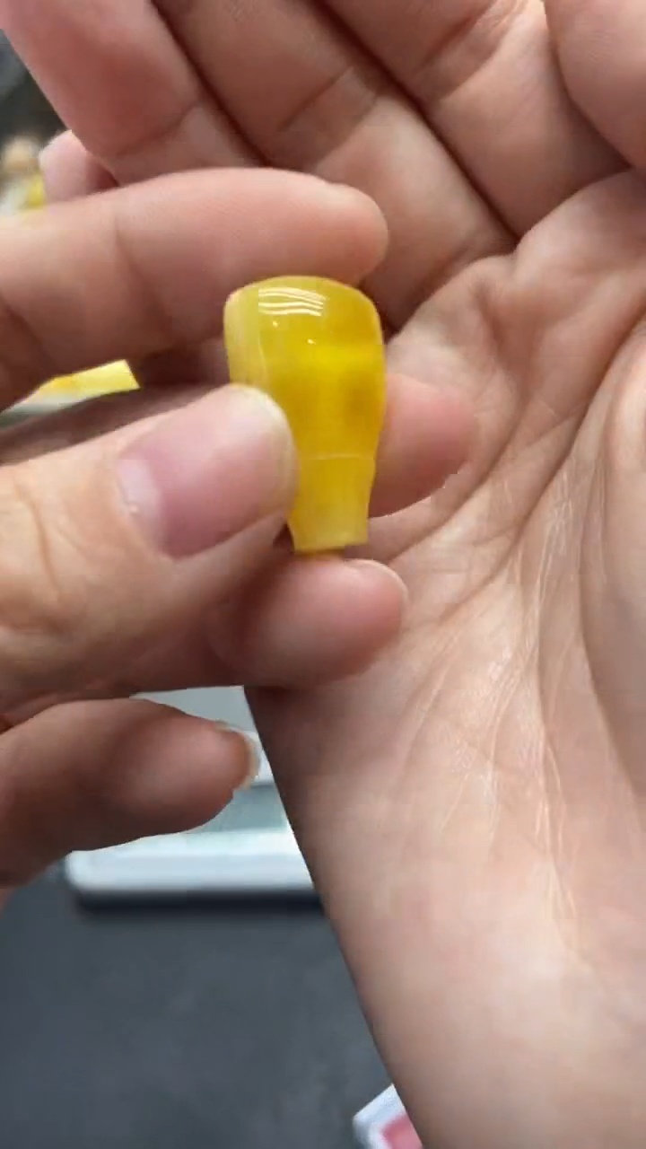 琥珀未镶嵌珠宝奇石1656