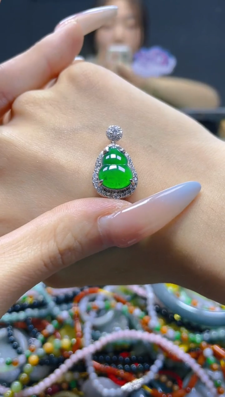 翡翠未镶嵌颈饰/L/翡翠A货，一件也是批发价