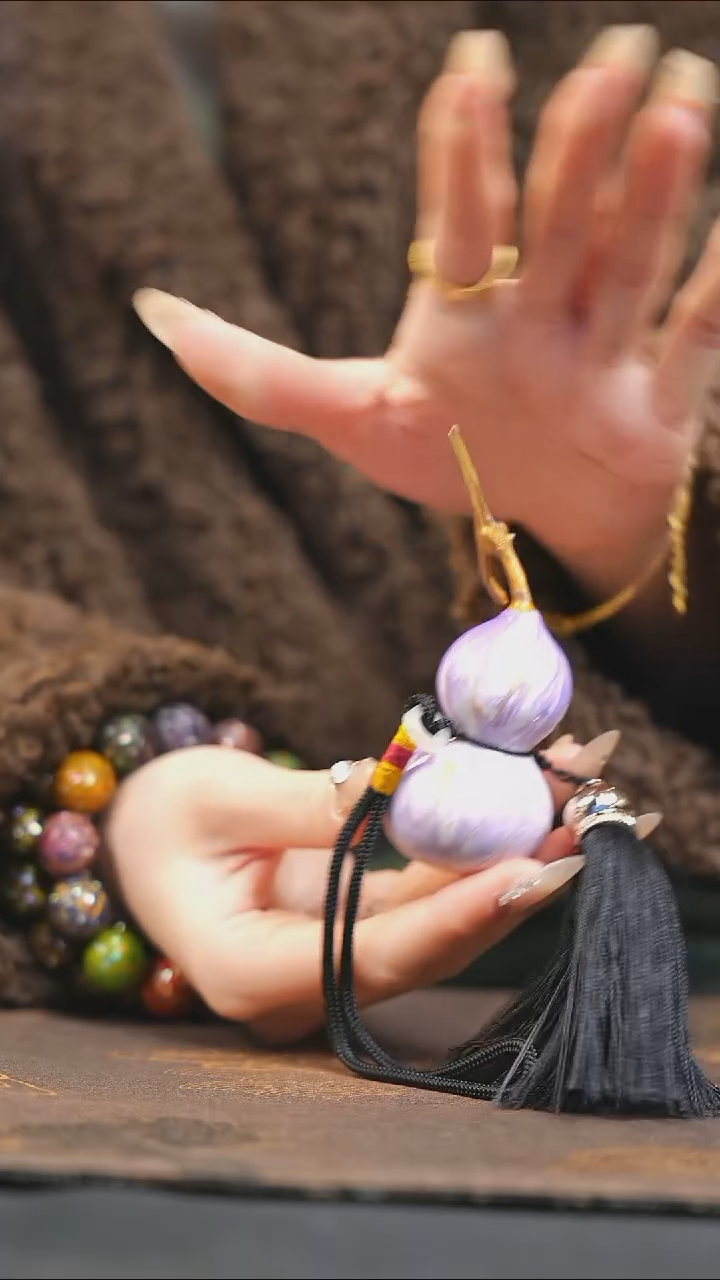 【闪购商品】XM247漂漆精致小手捻{未开口}