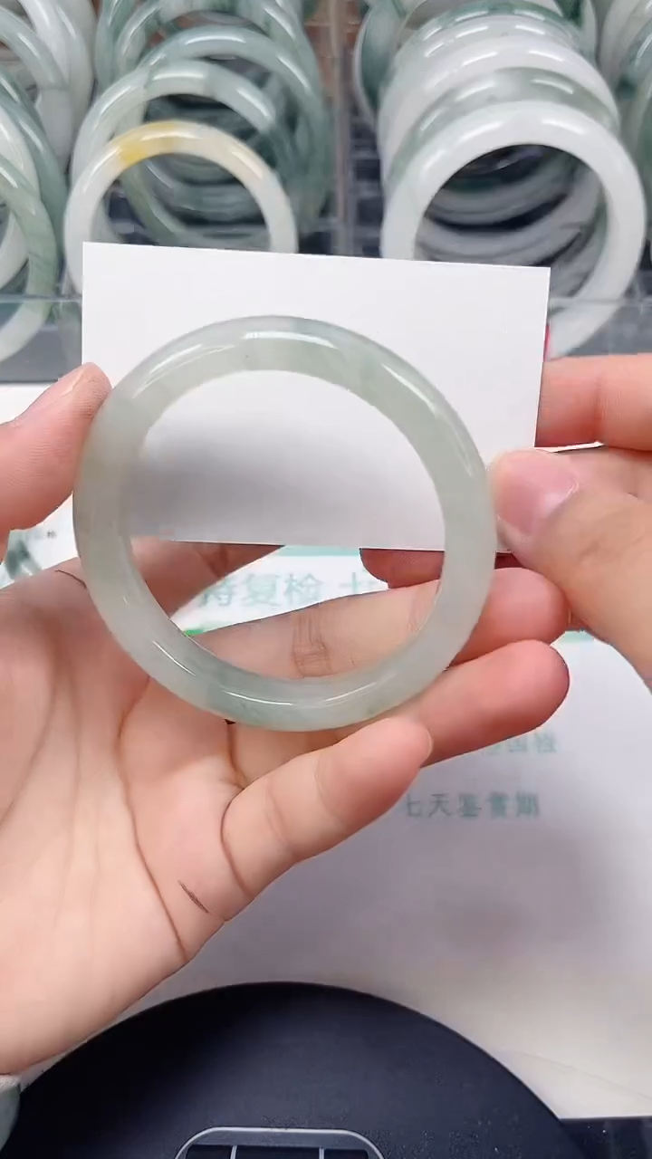 未镶嵌手镯石英质玉258-54/55