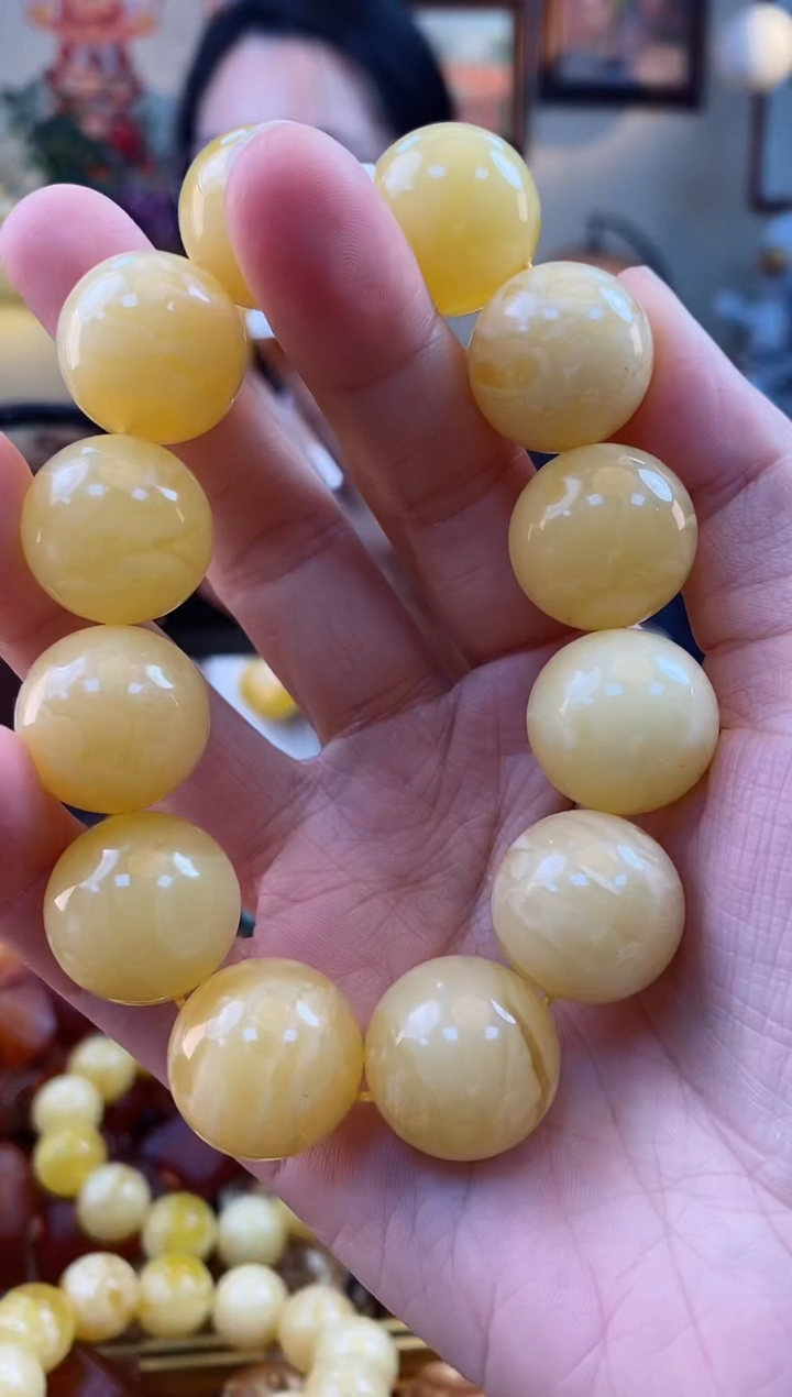 【闪购商品】琥珀手串未镶嵌手串