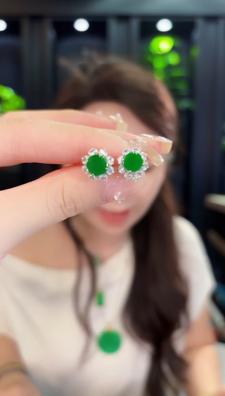 翡翠未镶嵌耳饰缅料A货/多样性发货/一件