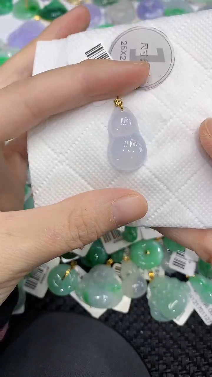 颈饰18K金镶嵌翡翠a货支持复检百元以上9元证书费自理