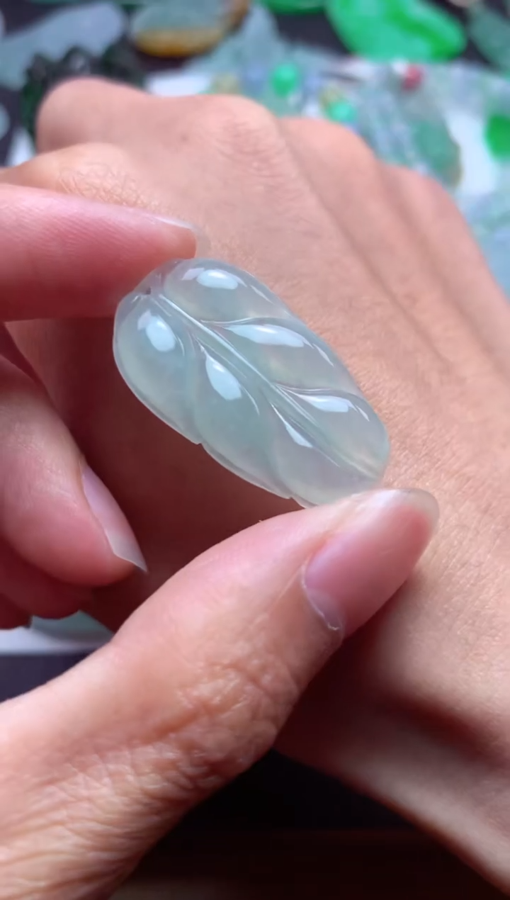 【闪购商品】翡翠颈饰未镶嵌天然翡翠