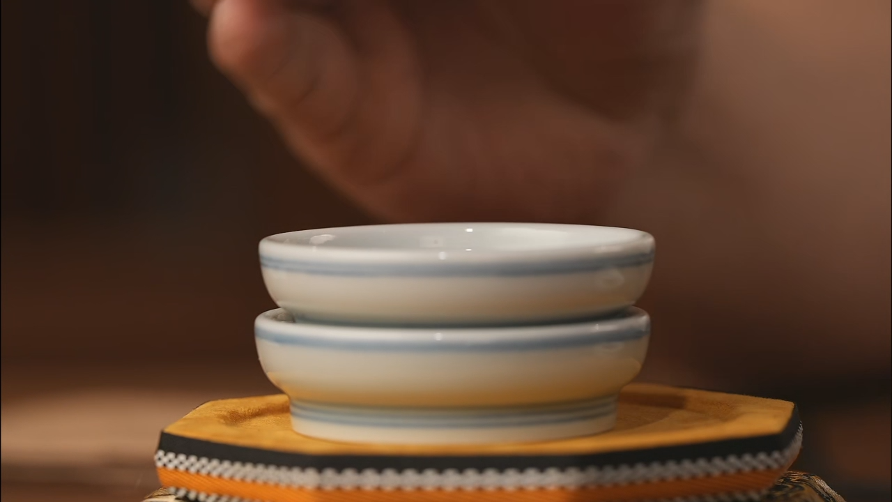 陶水溪红烧釉里肉荔枝杯垫