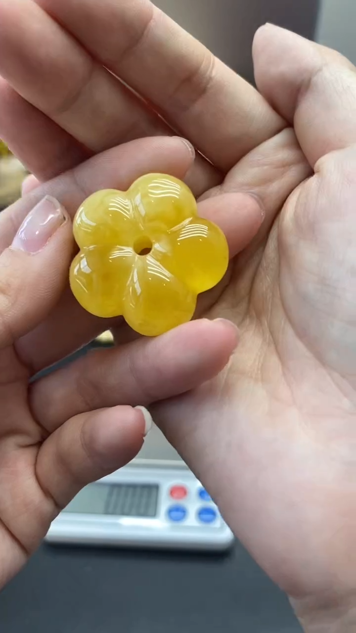 琥珀未镶嵌珠宝奇石2526瑕疵品