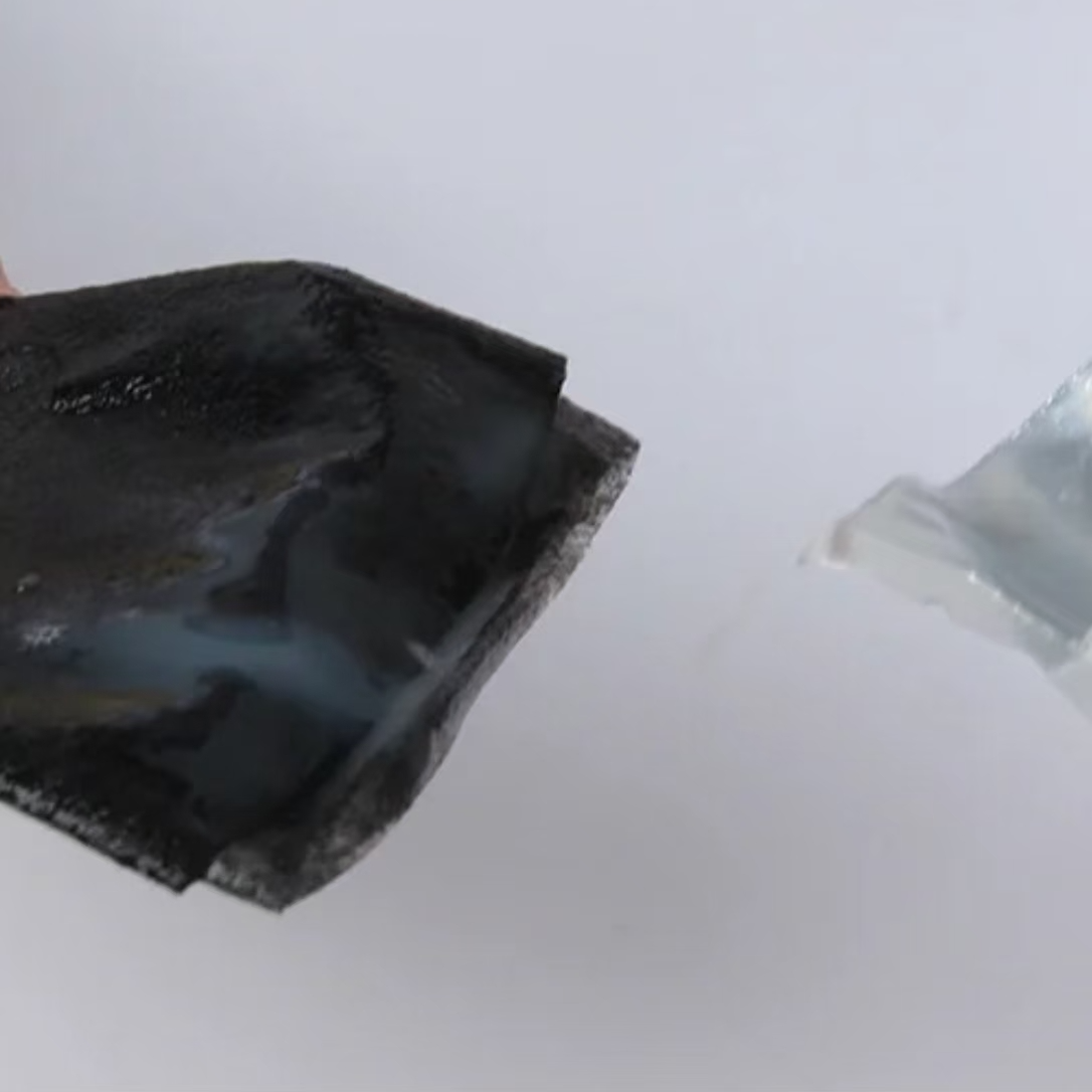 【言言分享佳佳】黑色补水保湿水润清洁面膜