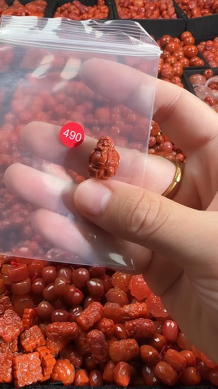 颈饰未镶嵌南红玛瑙1