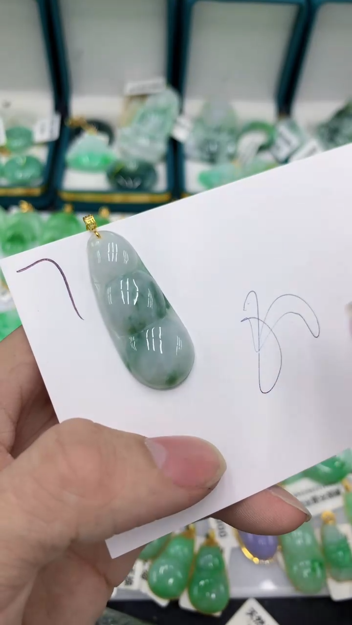 【闪购商品】翡翠颈饰18K金镶嵌翡翠