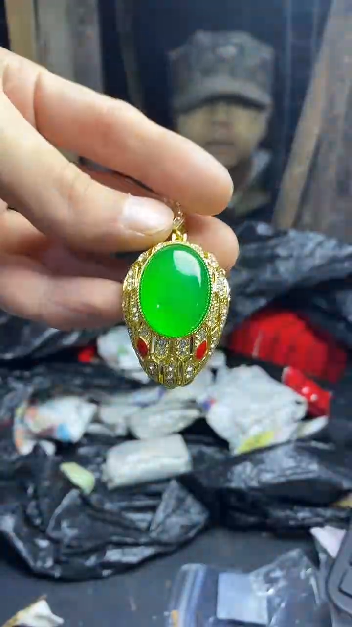 满色吊坠 所见即所得！