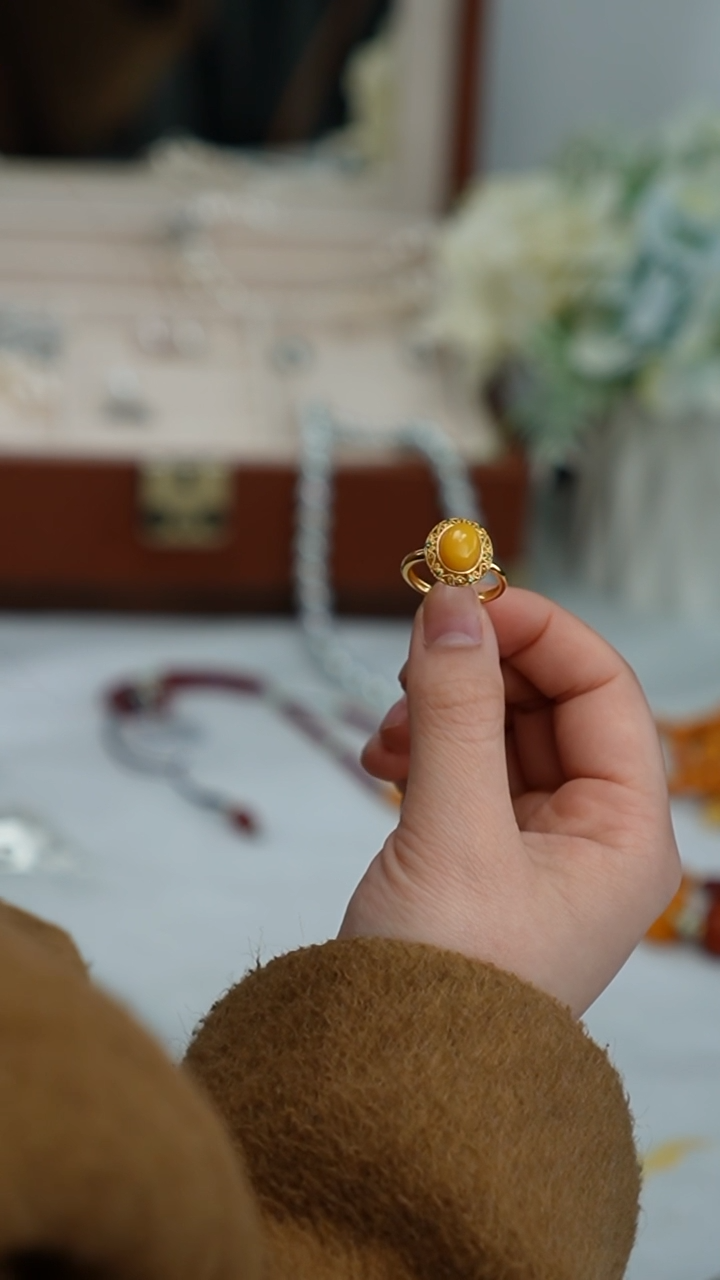 【闪购商品】蜜蜡戒指银S925镀金镶嵌戒指