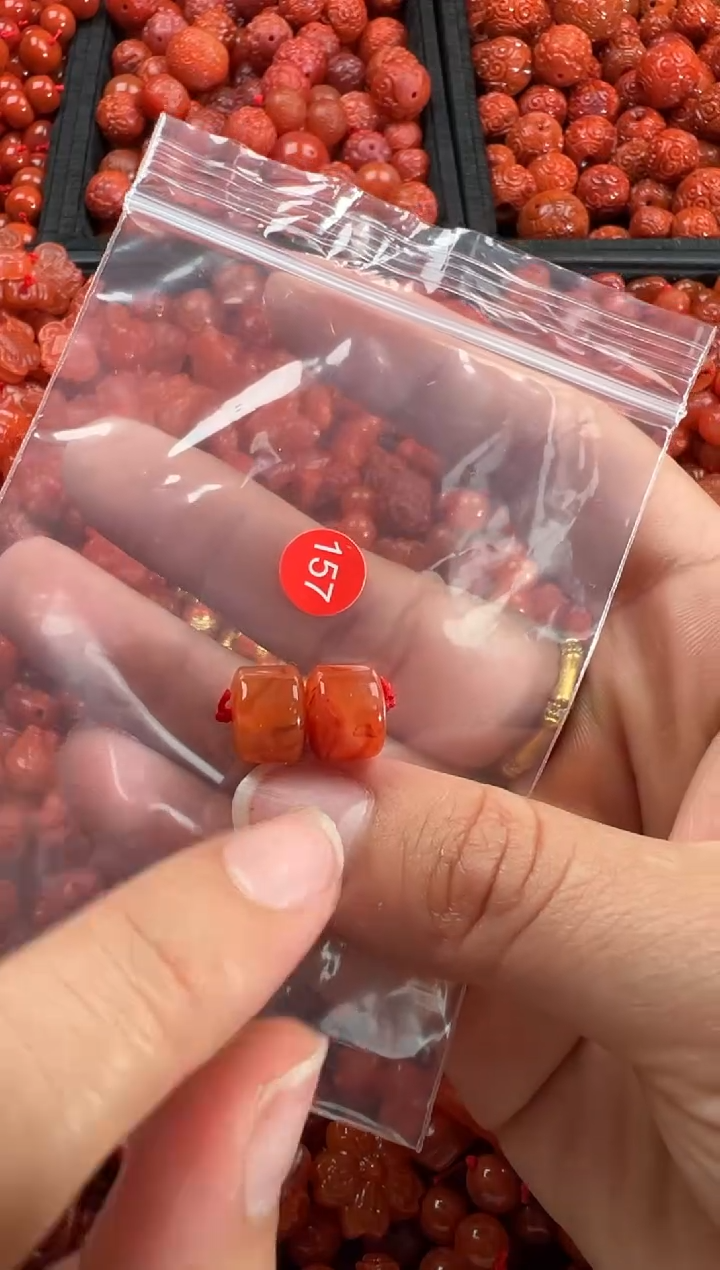 【闪购商品】南红玛瑙颈饰未镶嵌1