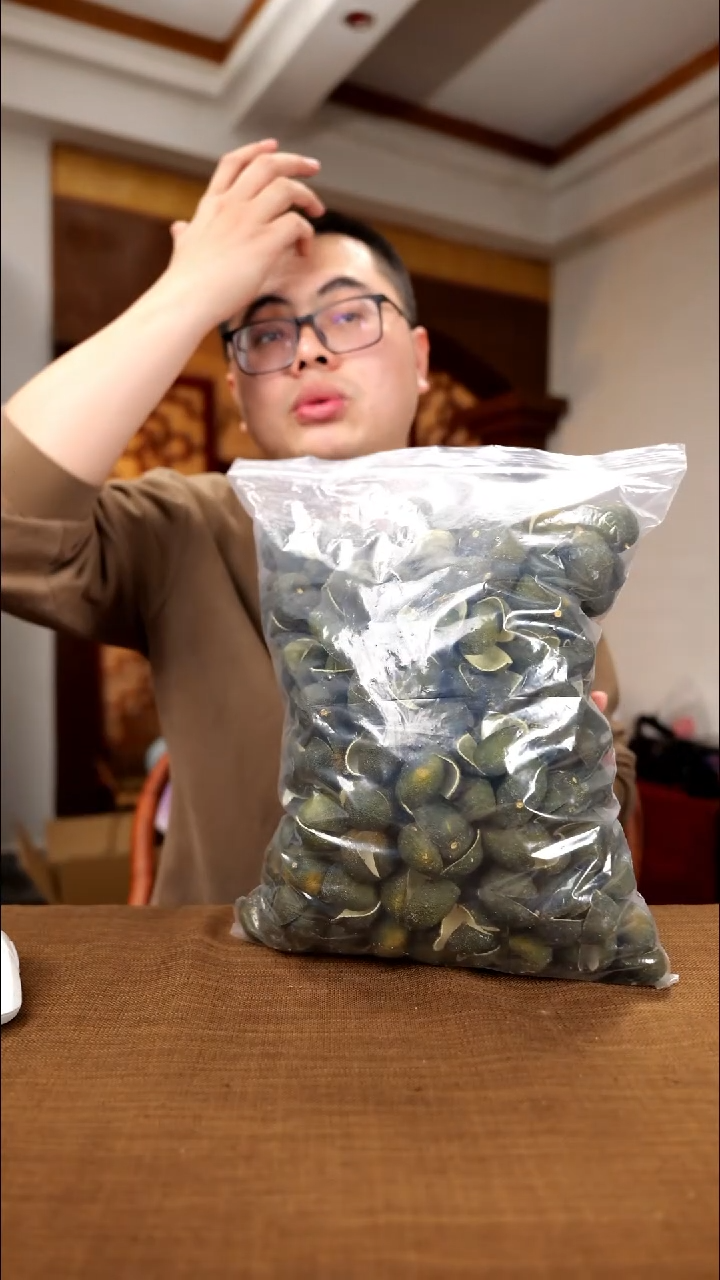 十万大山25年三花青2公斤