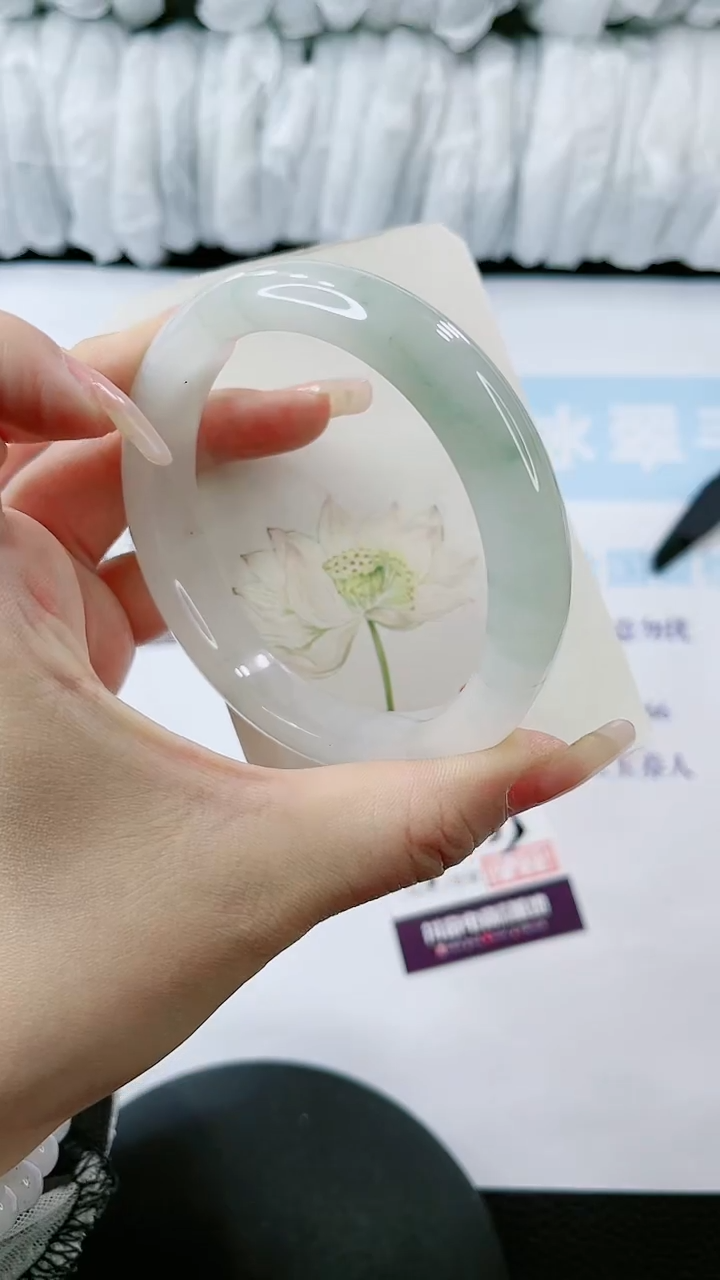 【闪购商品】石英质玉手镯未镶嵌多样性发货P235-64