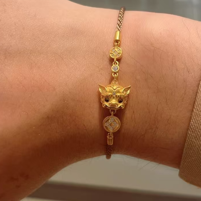 足金999眨眼貔貅莫桑手链