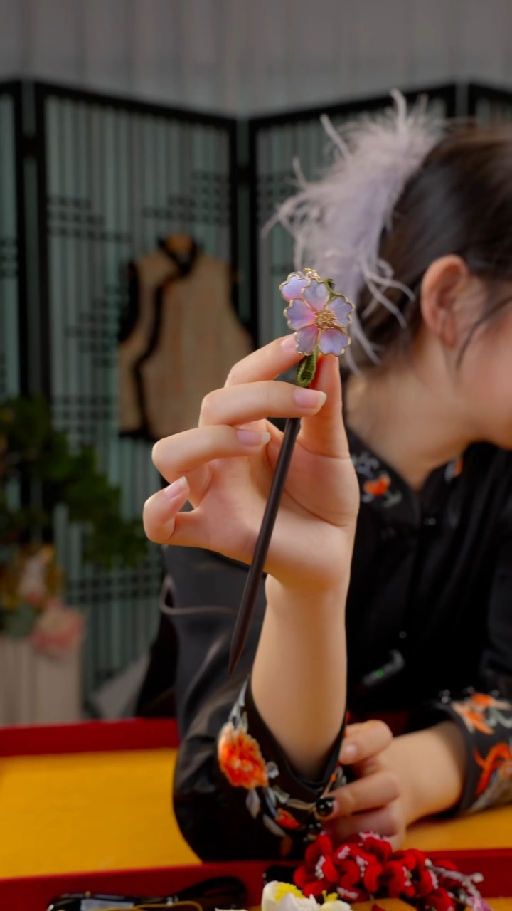 刺绣非遗苏绣绒花