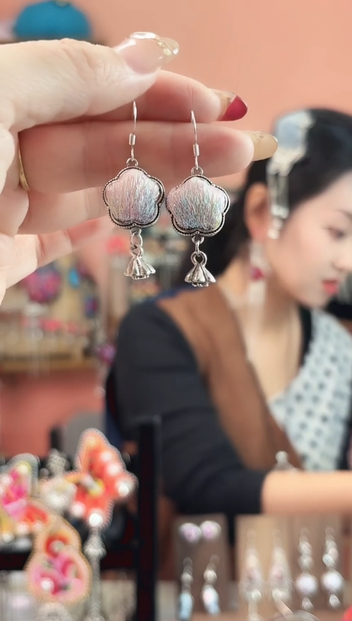 织绣艺枝独绣手工饰品38