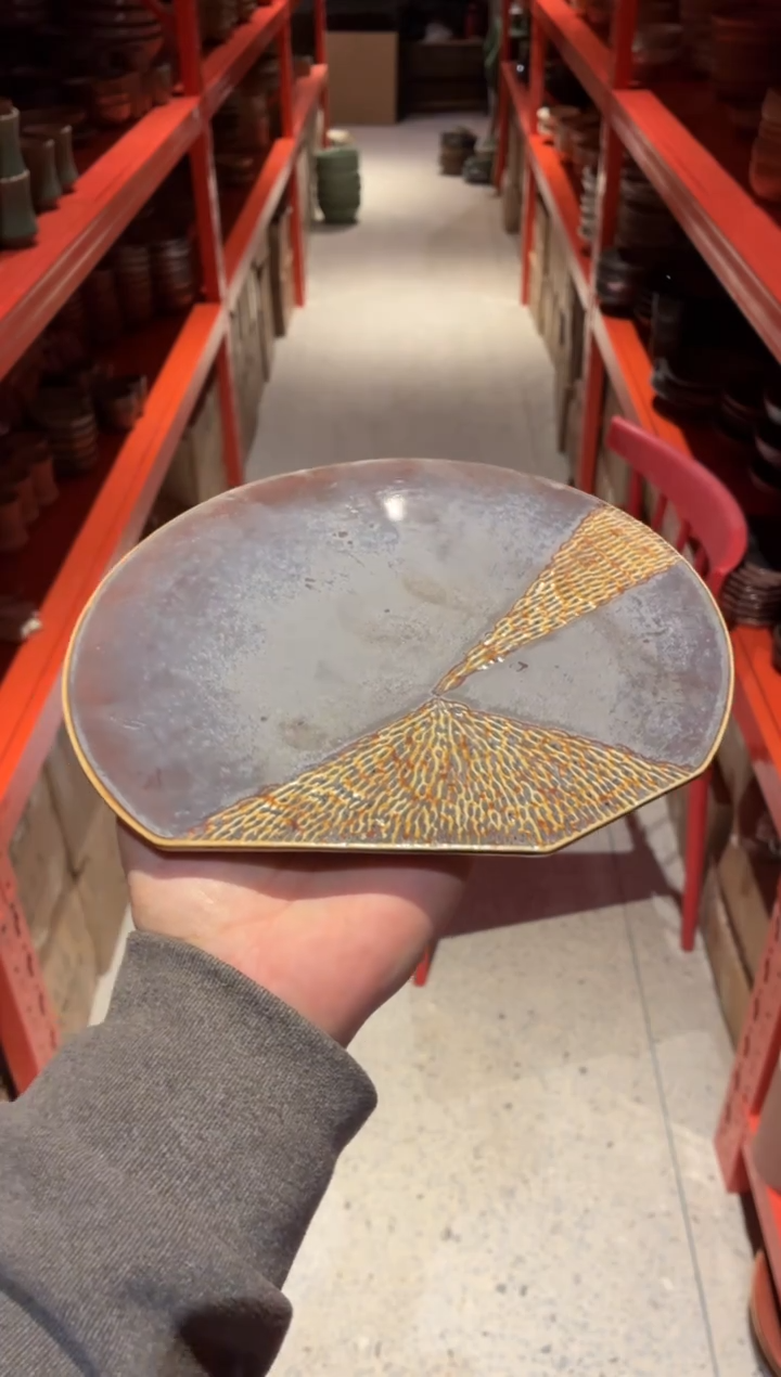 瓷片利****军594 金属志野异形盘1个