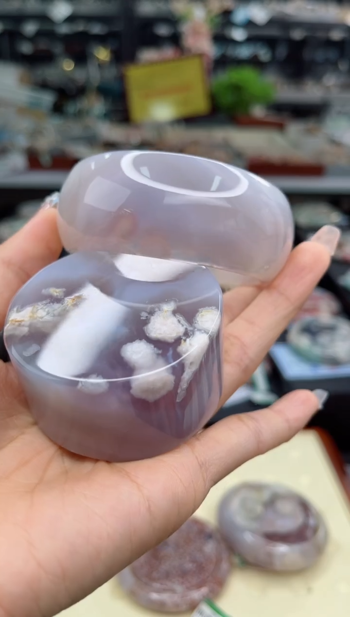 【闪购商品】石英质玉手镯未镶嵌59圈口（赠品镯心）651079