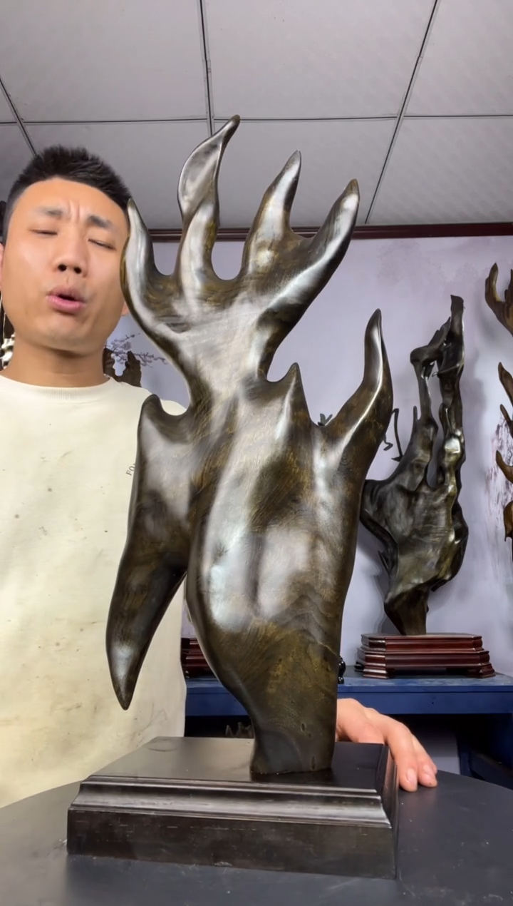 金丝楠木雕款等****?金丝楠木工艺品摆件