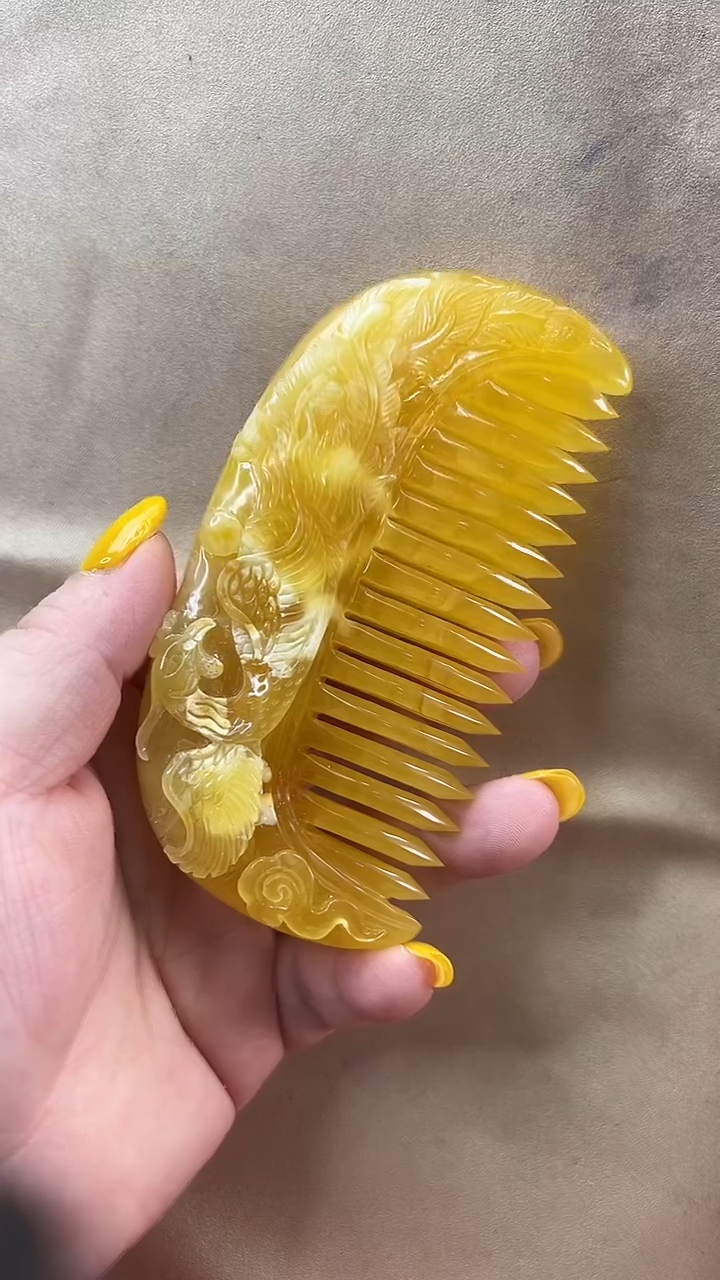 未镶嵌颈饰琥珀吊坠