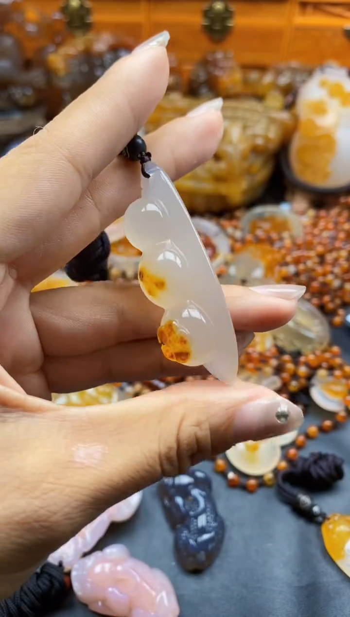 玛瑙/玉髓挂件未镶嵌林**海ll