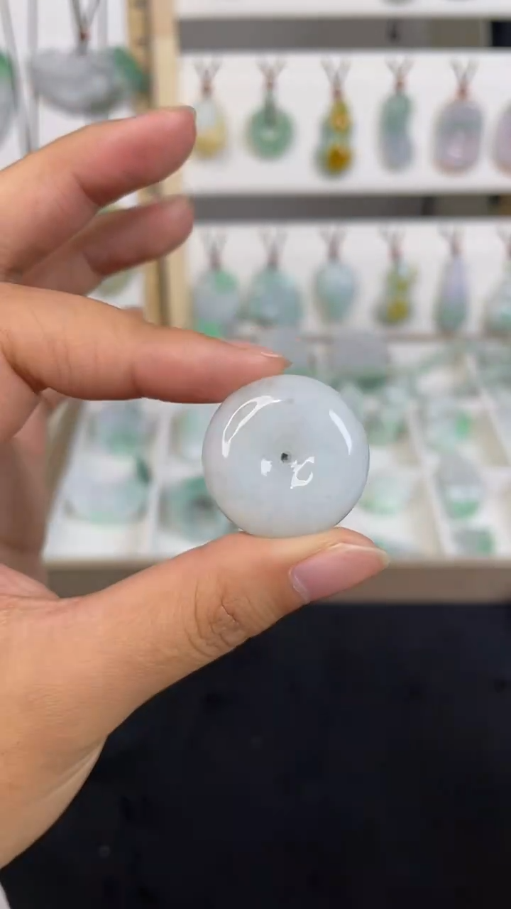 颈饰未镶嵌翡翠1