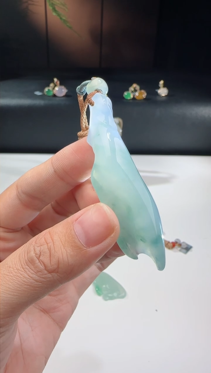 翡翠挂件未镶嵌洋