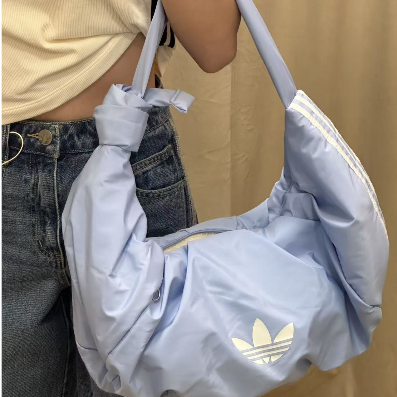 adidas/阿迪达斯三叶草新款时尚蓝色潮流饺子包运动单肩包KF2511