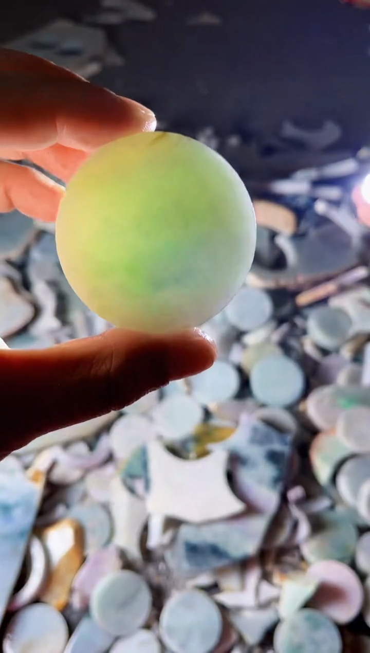 【闪购商品】翡翠耳饰未镶嵌A货郭壹399