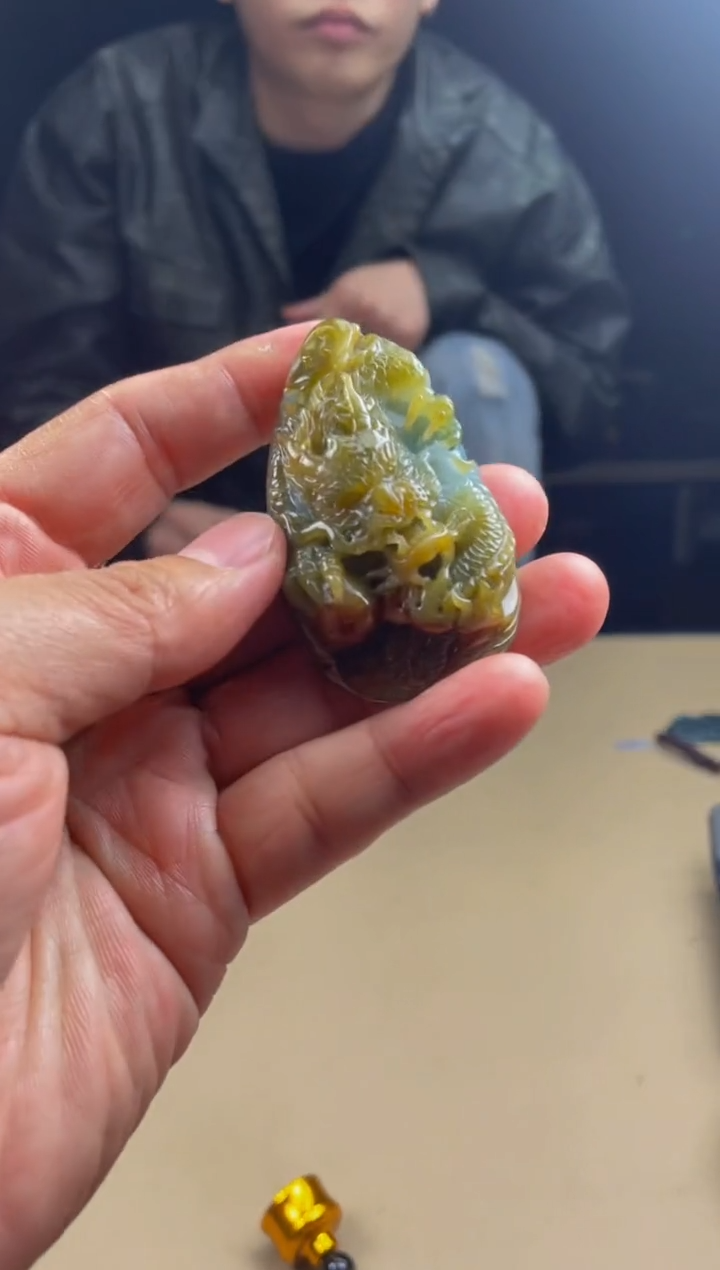 【闪购商品】定制翡翠未镶嵌      1912