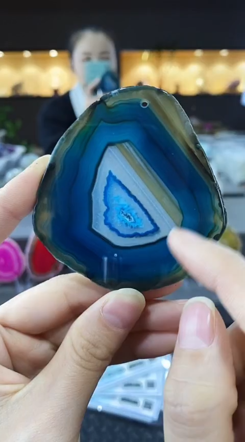 未镶嵌颈饰玛瑙/玉髓美*?玛瑙