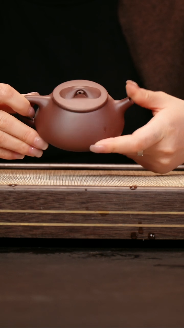 茶壶紫砂中槽清 景舟满瓢180cc